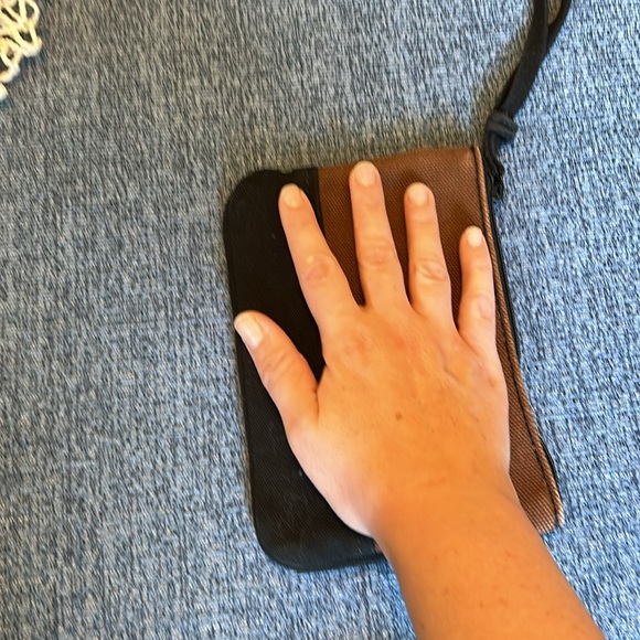 Lands’ End black brown wristlet clutch - Picture 3 of 4